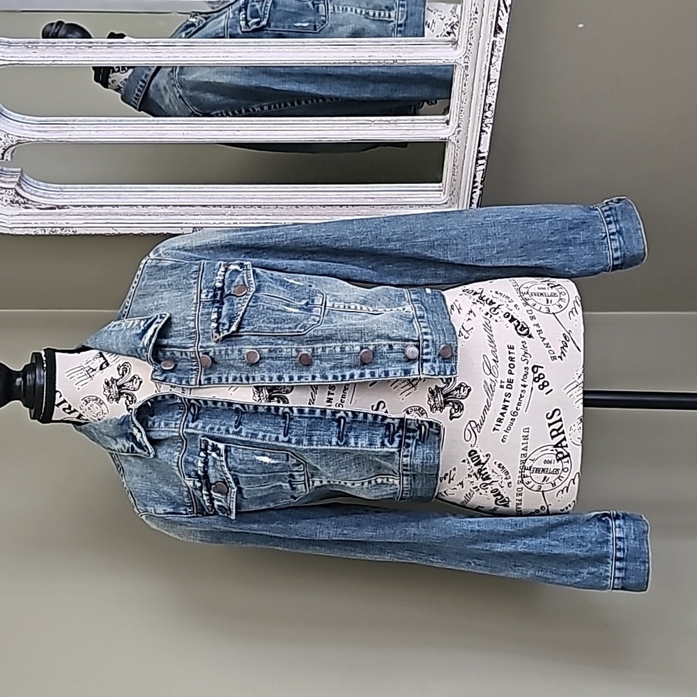 Cropped Denim Hudson Bay Jacket.